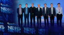 Z6官网人生就是博科技董事长王长春一行到中银金科参观交流